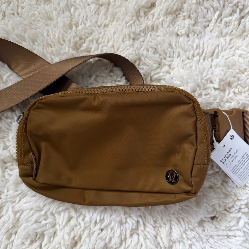 Lululemon Athletica Everywhere Belt Bag  in Antique Gold